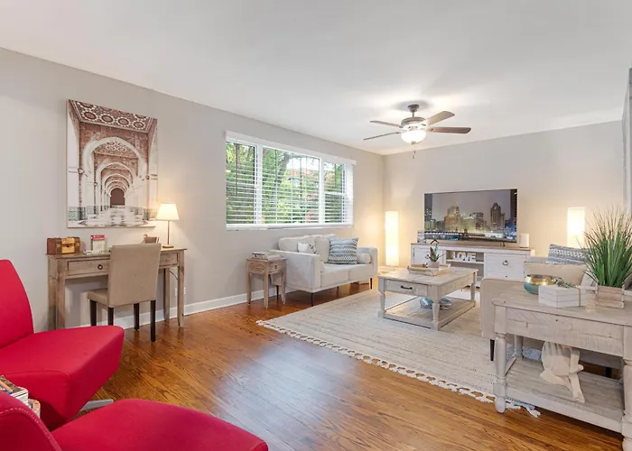 Apartment Charm *