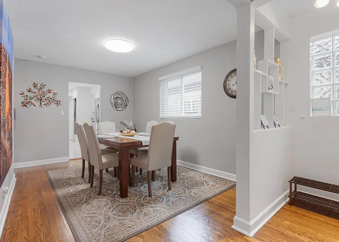 Apartment Charm *