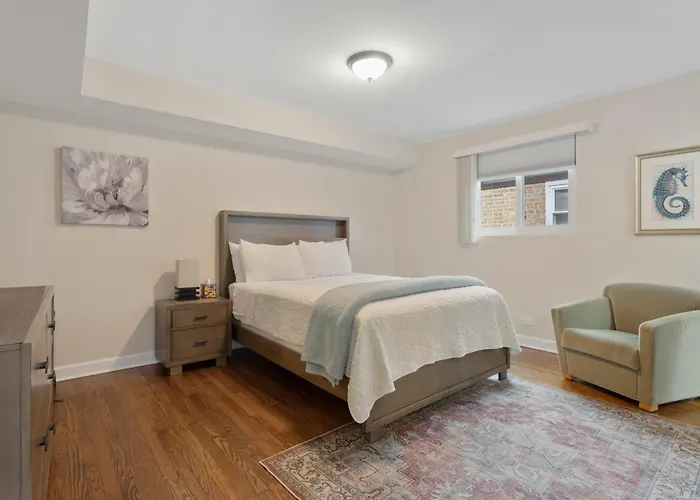 Apartment Charm Chicago