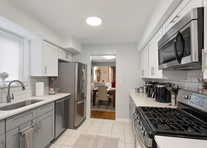 Apartment Charm Chicago